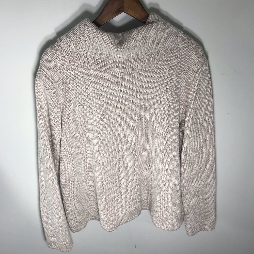 ✅Simplistic Neutral Sweater - Picture 3 of 4
